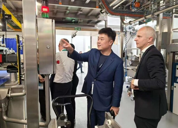 吉家宠物集团应邀出席布勒2025互联盛会，共探宠物食品行业可持续发展之路