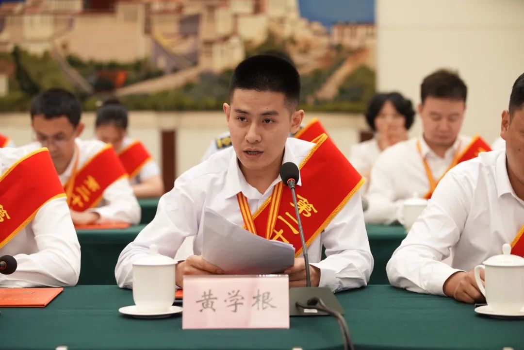 快递行业唯一，京东快递小哥黄学根荣获四川青年五四奖章