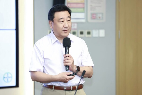 拜耳携手京东健康发布乳果糖新品，深度布局消化道健康