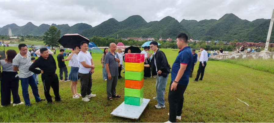 点燃夏日狂欢！水元万相云漫湖电音节震撼启幕
