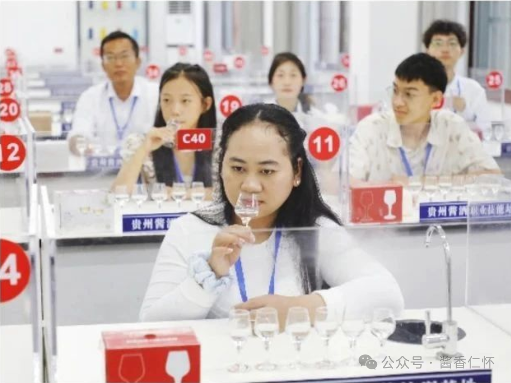 20余名国际青年走进茅台学院