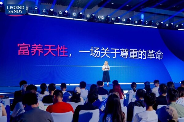 蓝氏"奶盾"开启宠物高阶营养3.0时代 ---- 肉奶协同,营养超能
