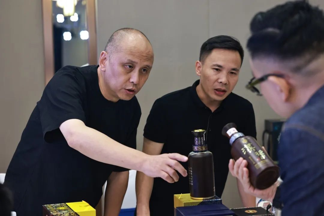 茅台酱香酒2025设计专家沙龙活动举行