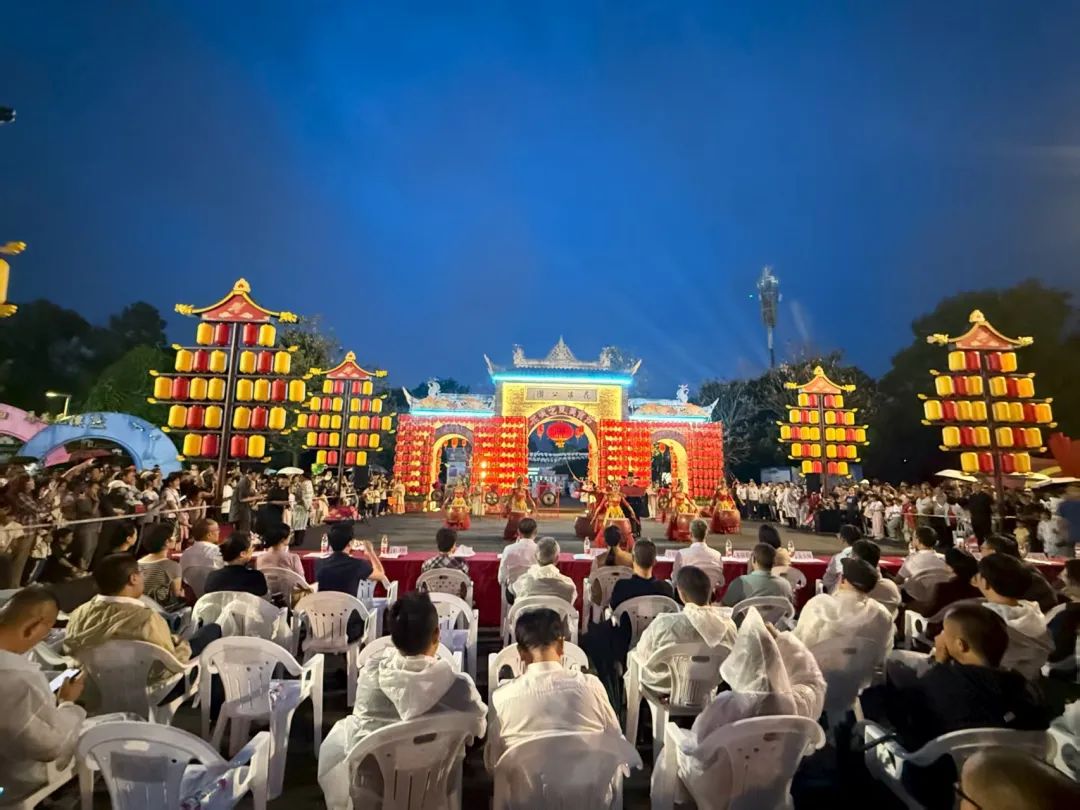 燃爆8月！2025爽爽贵阳·花溪之夏美食节热辣启动