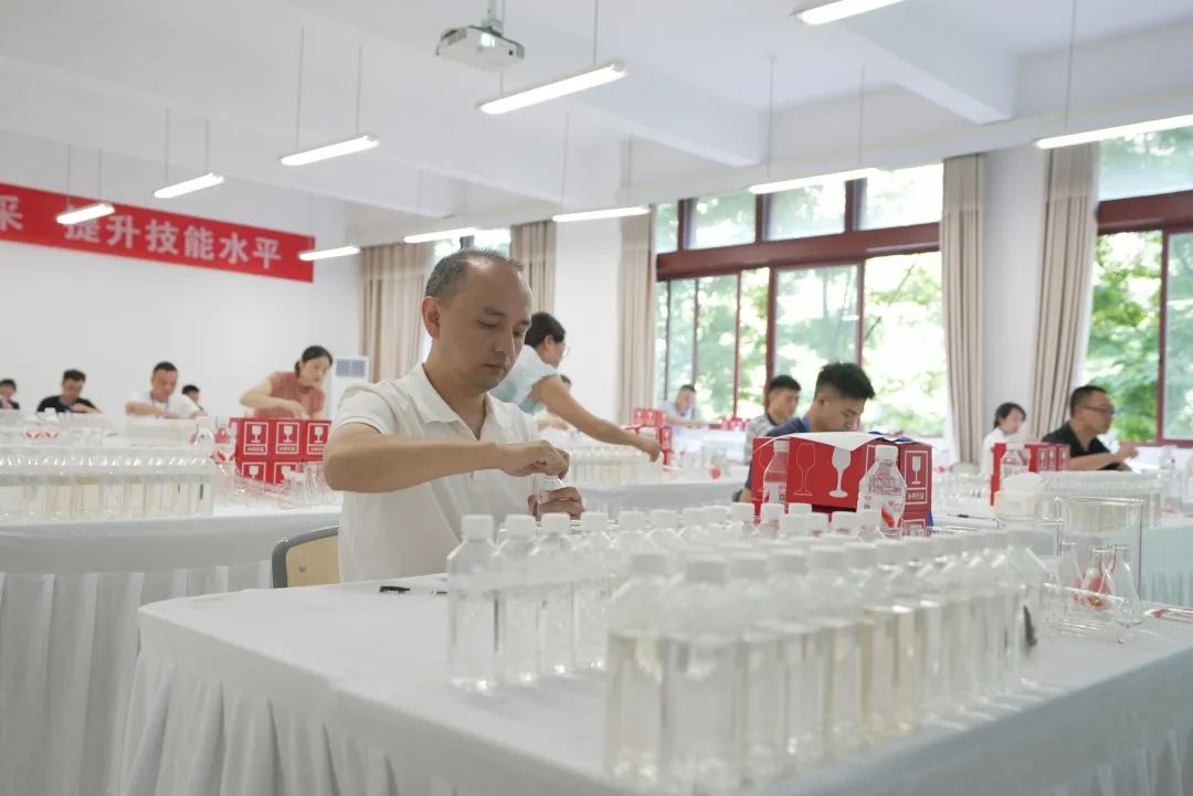 第三届中国白酒酒体设计大赛贵州省选拔赛启动