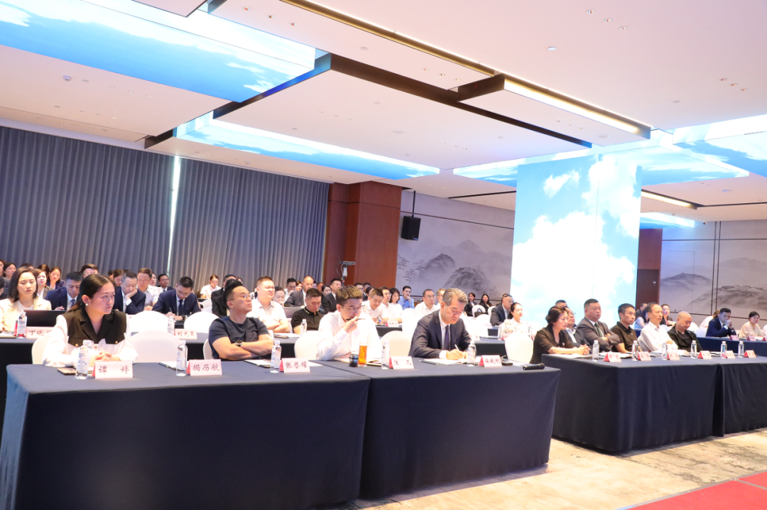 贵旅酒店举办2025年第二季度暨半年总经理沙龙