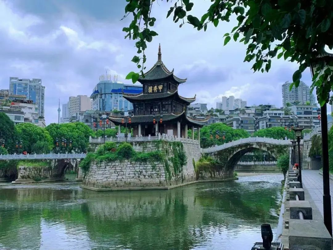 跟着周深游贵州！3天2夜打卡同款美景，“健康卫士出行包”护你安心畅玩