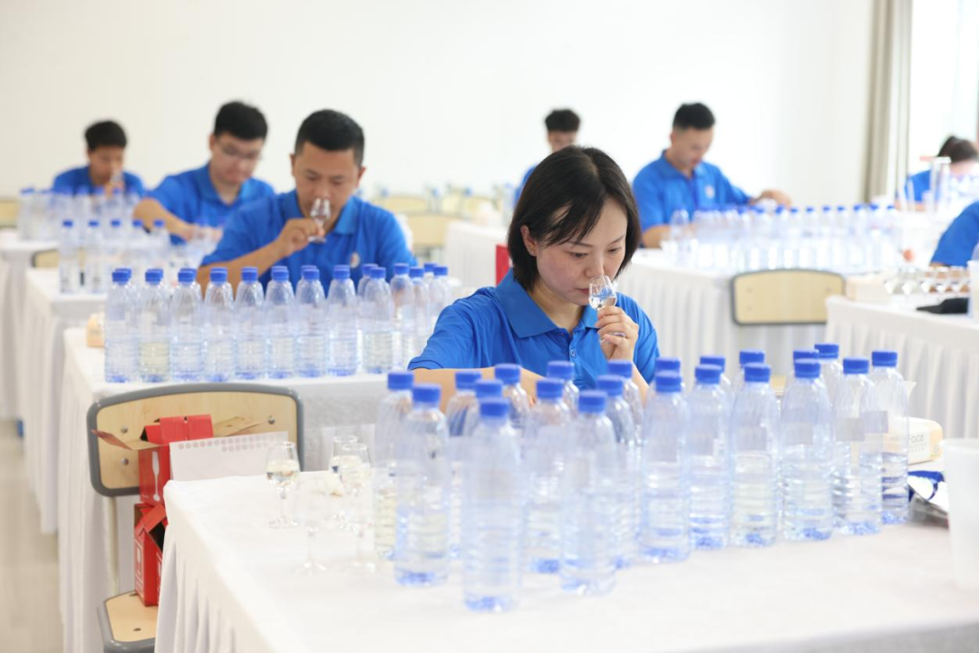 茅台在贵州省第二届职工职业技能大赛——全省白酒行业职工职业技能大赛上斩获佳绩