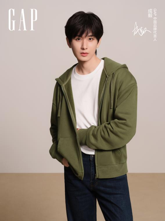 Gap 携手成毅共赴本色：看见空白，便有舞台