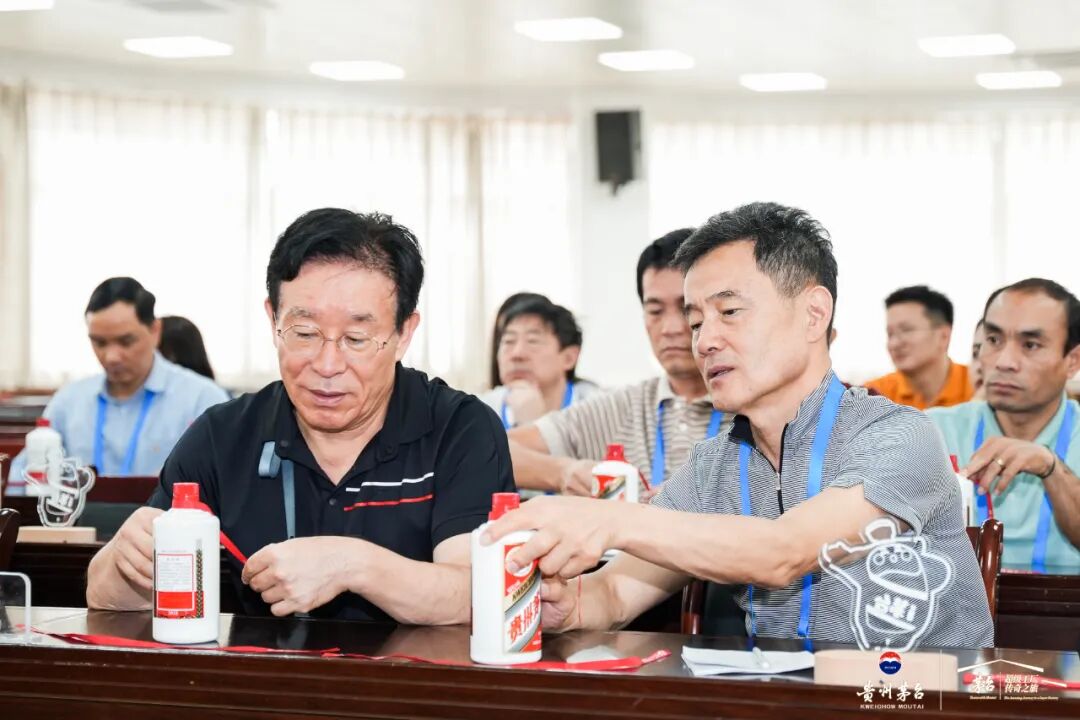 Amazing GuiZhou Amazing Moutai 42位国际媒体嘉宾走进茅台
