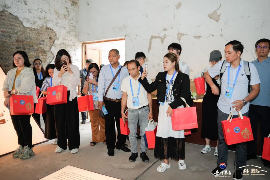 Amazing GuiZhou Amazing Moutai 42位国际媒体嘉宾走进茅台