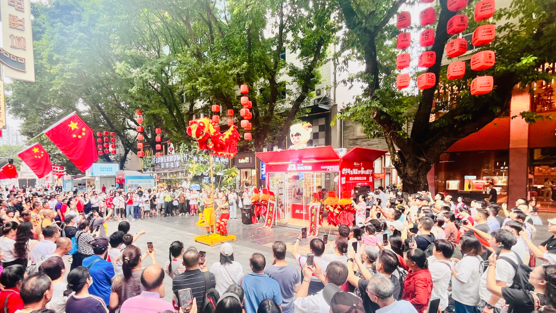 国庆中秋长假正式开启！京东快递创新“快递+文旅”模式，助力假日经济升温