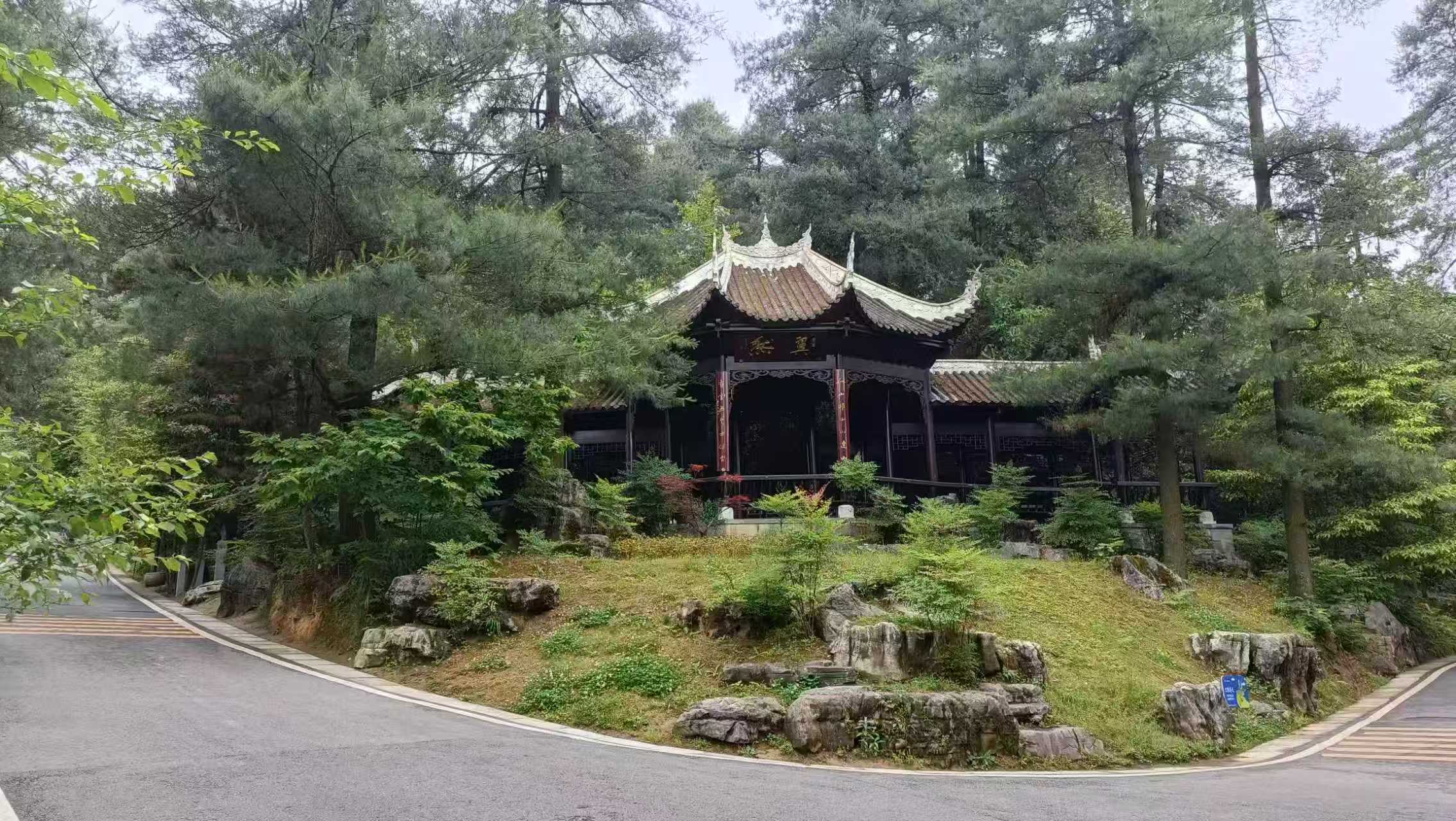 首届“绿行者”公益徒步11月贵阳启幕，诚邀全球参与者共赴生态之约