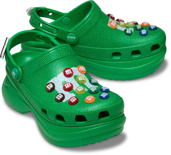 玛氏公司M&M'S®和Crocs "逗趣" 跨界