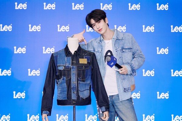 张凌赫空降Lee「丹宁出色片场」 ----点亮张力出色现场