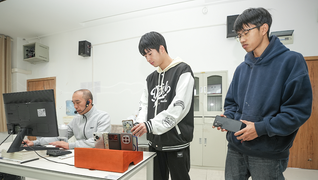 “专注力”神器!学生:贵工商也太用心了!