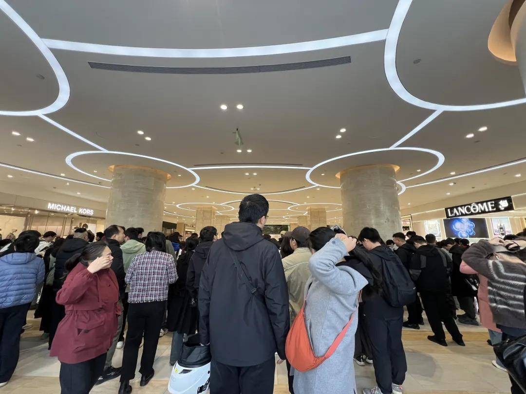 “举高高”引爆30城，海底捞“红石榴计划”跑出真正第二增长曲线！