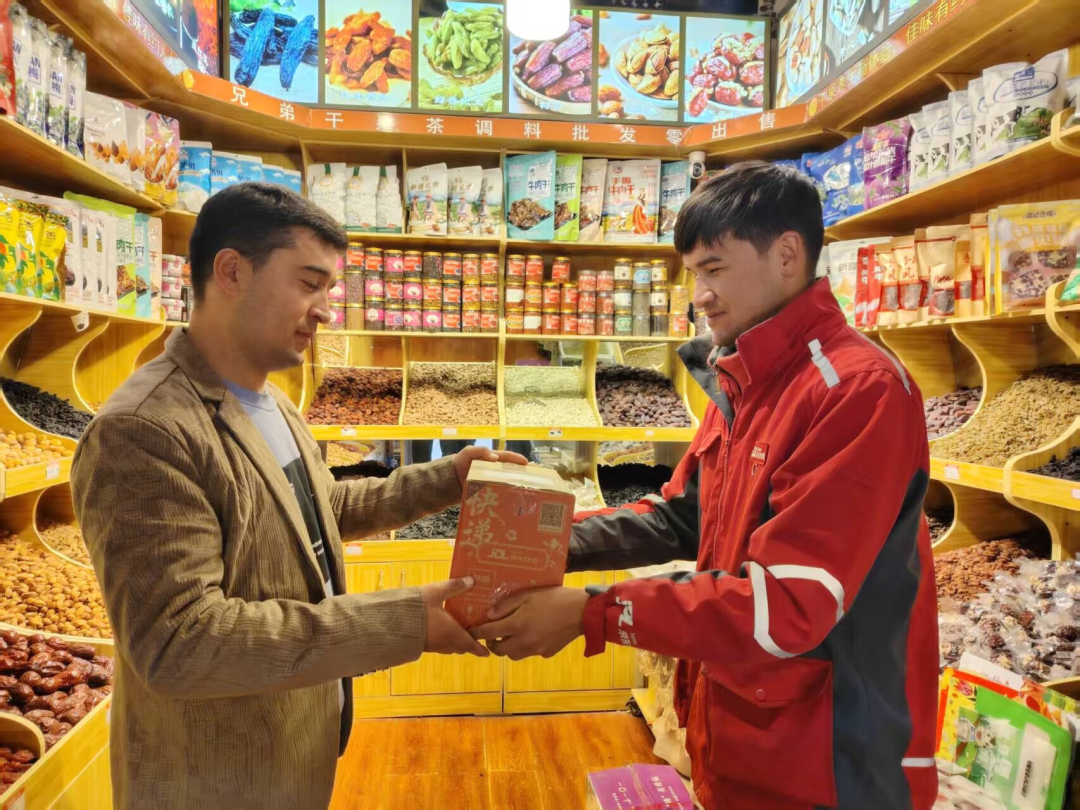 第一!京东物流“智狼”仓出库量超5000万件,物流全链路环节自动率超95% 第一!京东物流“智狼”仓出库量超5000万件,物流全链路环节自动率超95%