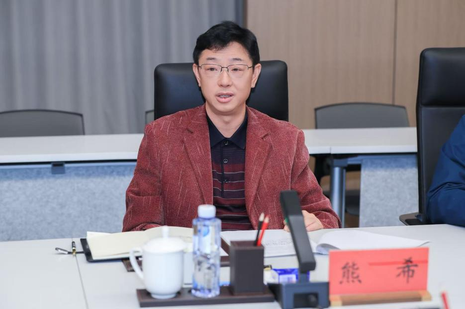 校地携手，强强联合赋新能！贵安・清镇职教城科技产教融合园在贵工商签约揭牌！