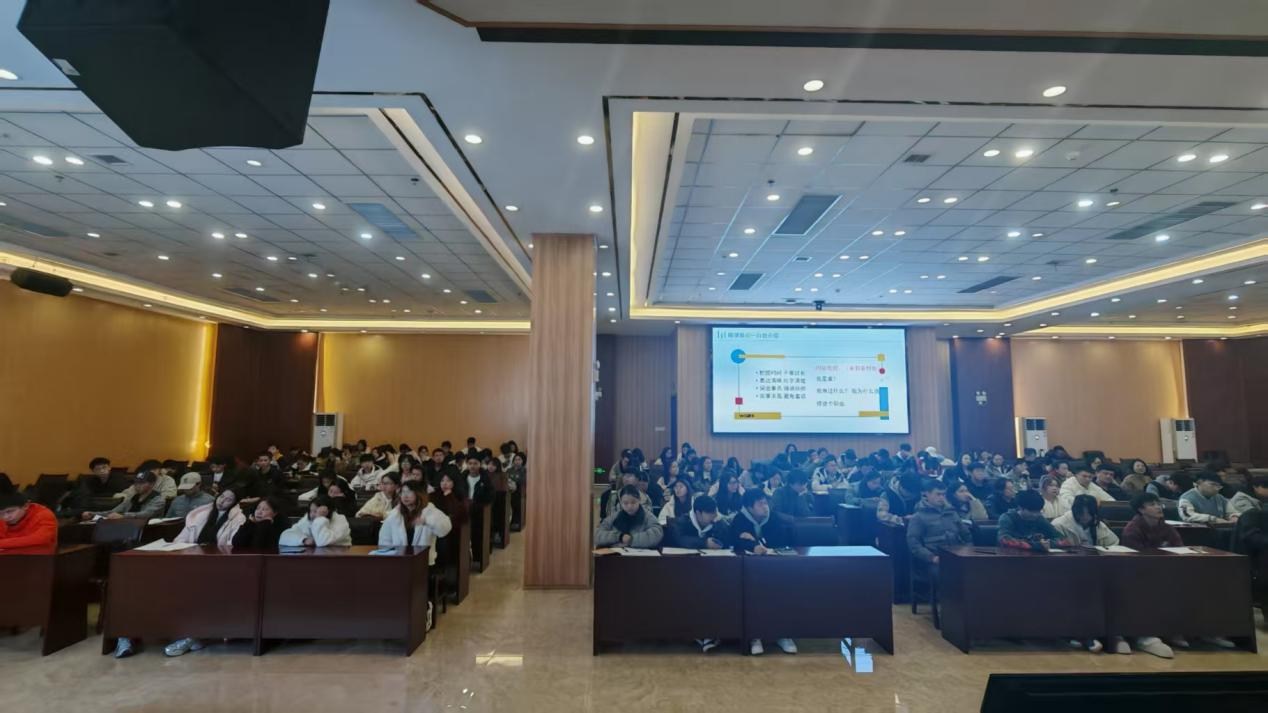 精准赋能职业规划,云岩区职业指导活动助力学子扬帆起航 精准赋能职业规划,云岩区职业指导活动助力学子扬帆起航