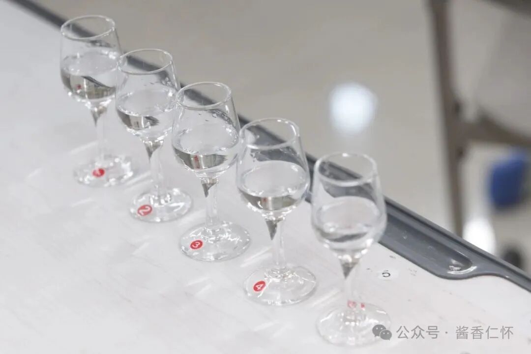 创历史新高!50人获聘白酒“国评委” 彰显仁怀产区实力 创历史新高!50人获聘白酒“国评委” 彰显仁怀产区实力