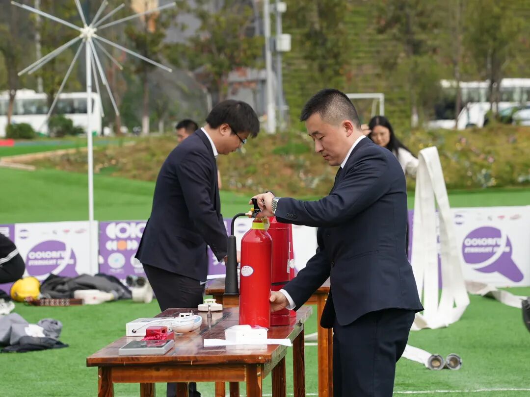 青春砺锋芒，消防练硬功！贵旅集团2025年青年消防技能竞赛在多彩贵州城成功举办