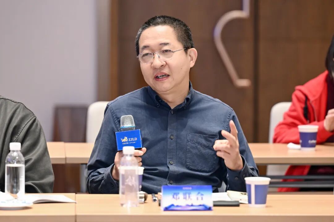 近60位顶尖学者齐聚珍酒论道!第八届“酒与哲学”学术论坛举行 近60位顶尖学者齐聚珍酒论道!第八届“酒与哲学”学术论坛举行