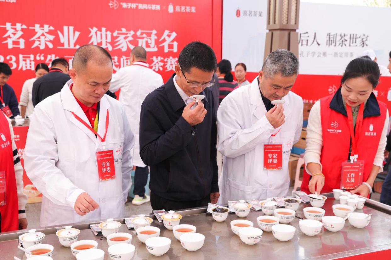 岩茶状元来了!2025“朱子杯”民间斗茶赛精彩落幕 岩茶状元来了!2025“朱子杯”民间斗茶赛精彩落幕