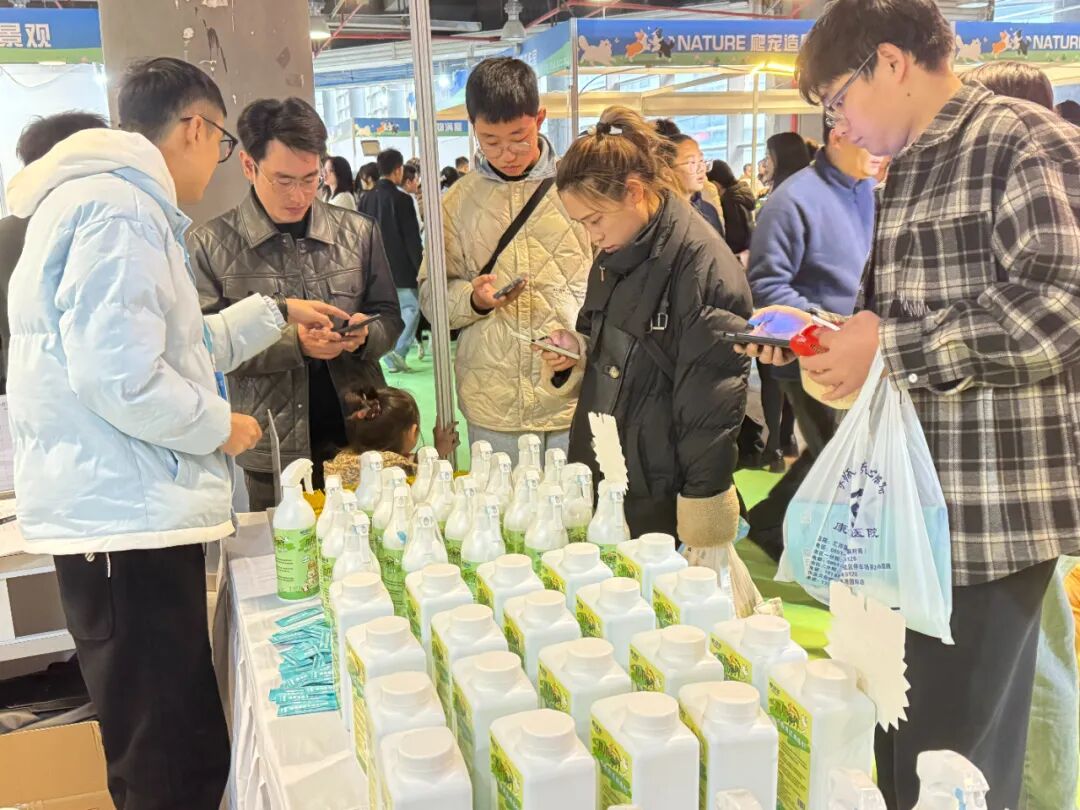 贵州百草轩实力圈粉！首届遵义Q宠展圆满收官！这场“毛孩子盛宴”太嗨了！