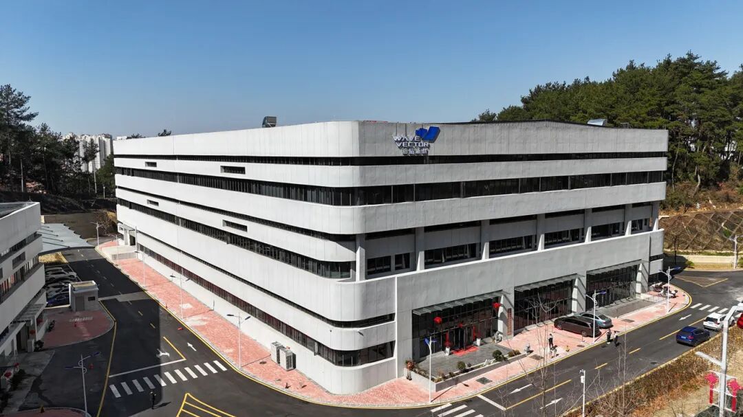 走进“专精特新” | 贵州铂韬新材：把“小粉末”做成“大产业”