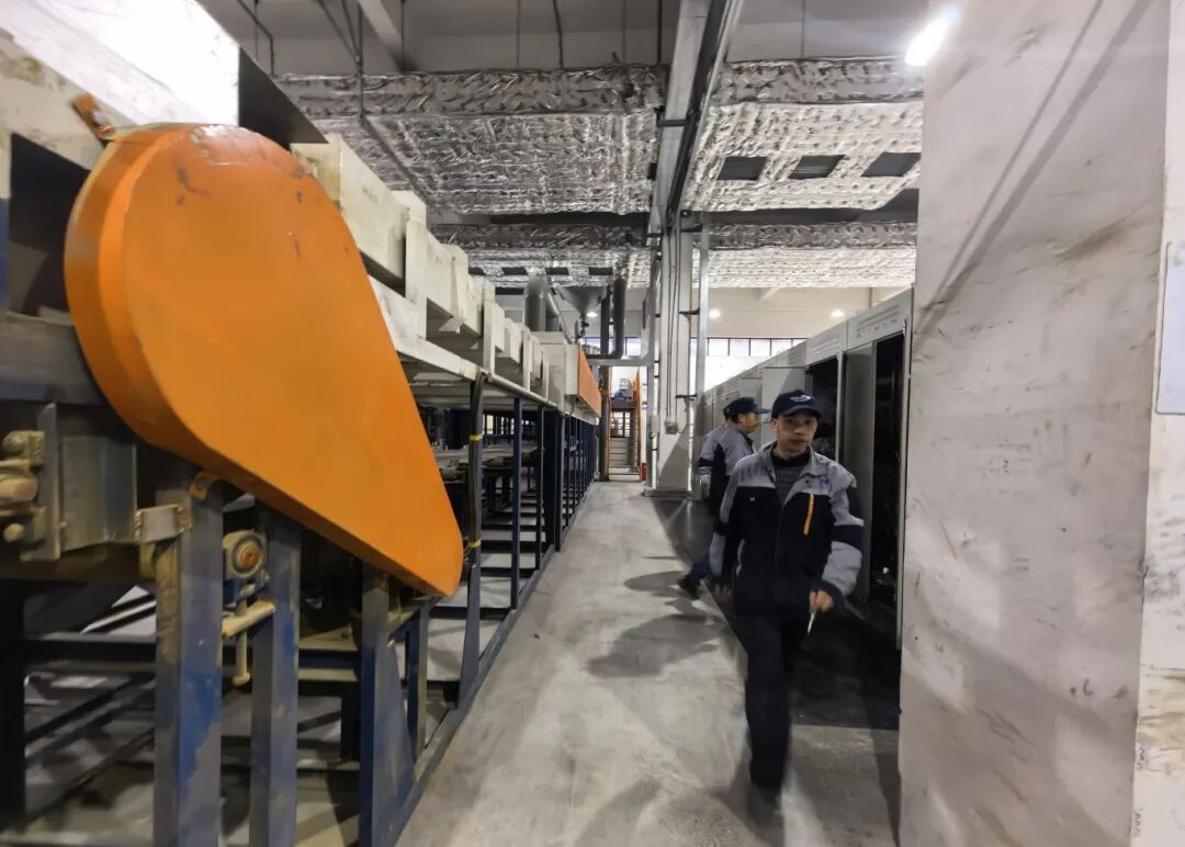 走进“专精特新” | 贵州铂韬新材：把“小粉末”做成“大产业”