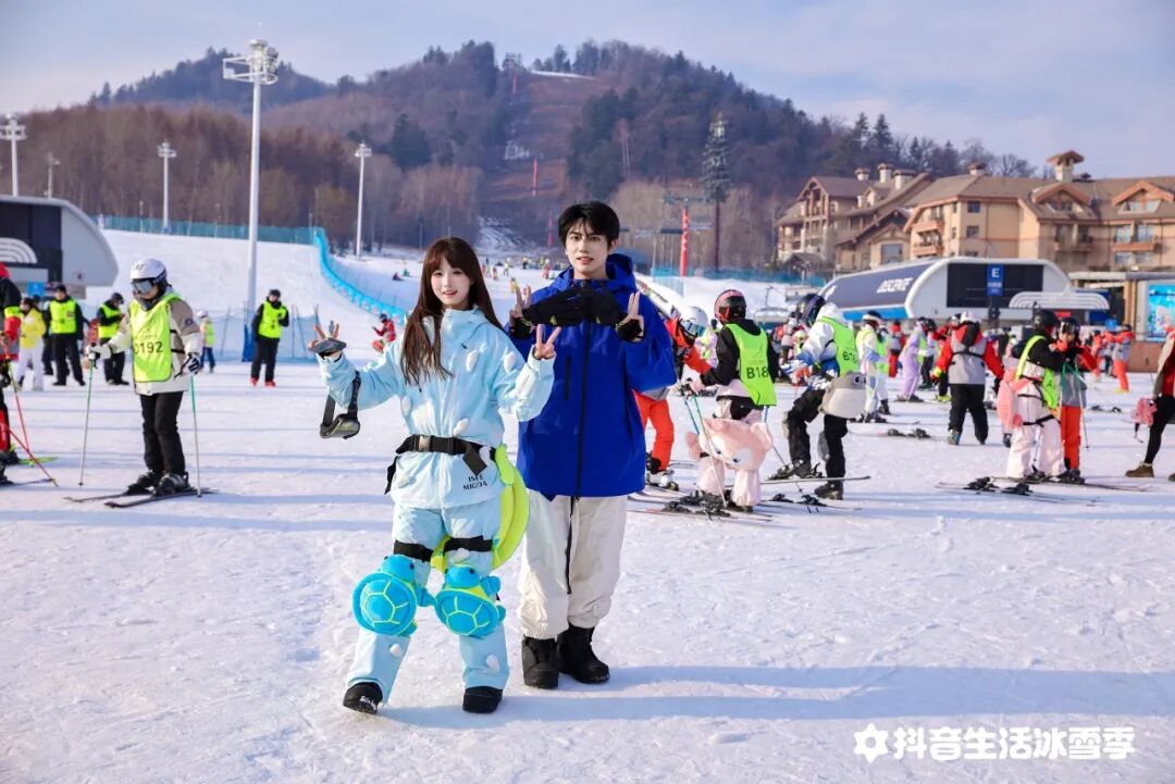 长白山冰雪派对超有料！陈伟霆现场宠粉甜度爆表