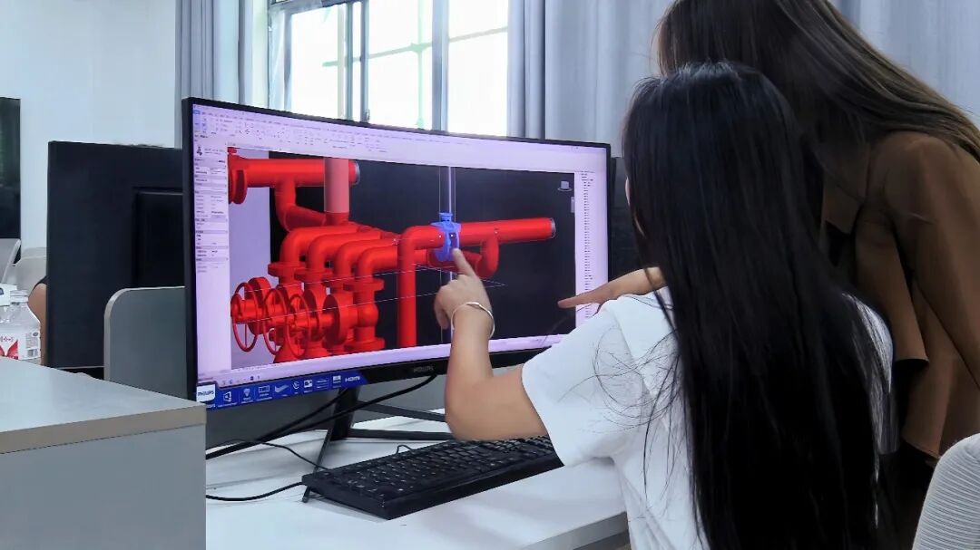 青春・榜 YOUNG | 吴燕秋：从特等奖到毕业年薪即17万+！BIM才女的逆袭之路