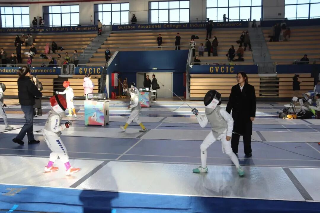 以剑会友 竞逐湖城 遇见贵工商！2025贵阳击剑公开赛清镇启幕！