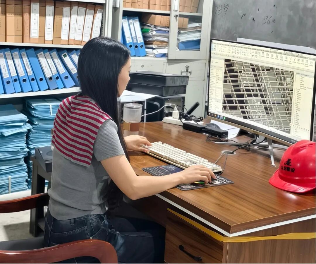 青春・榜 YOUNG | 吴燕秋：从特等奖到毕业年薪即17万+！BIM才女的逆袭之路