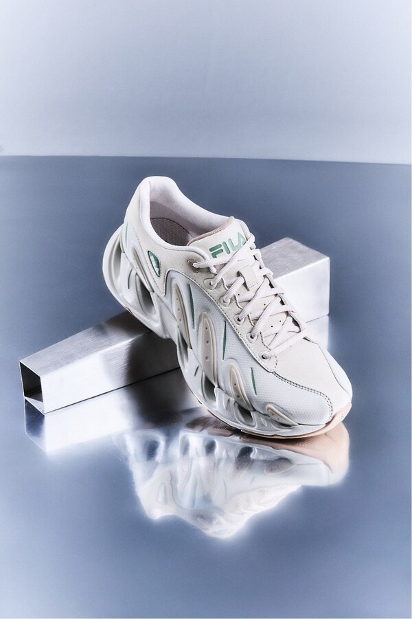 V形“瘦身”，智酷到底：FILA VETTA全系列宣布发售，引领智性风潮