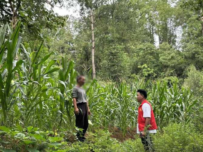 7.8保险公众日 我们在行动 红马甲映盛夏 平安守护进当阳 7.8保险公众日 我们在行动 红马甲映盛夏 平安守护进当阳