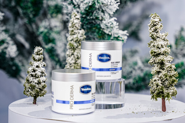 开启"雪季修护"主题盛宴 -- 玩雪必备凡士林®雪融霜 开启"雪季修护"主题盛宴 -- 玩雪必备凡士林®雪融霜