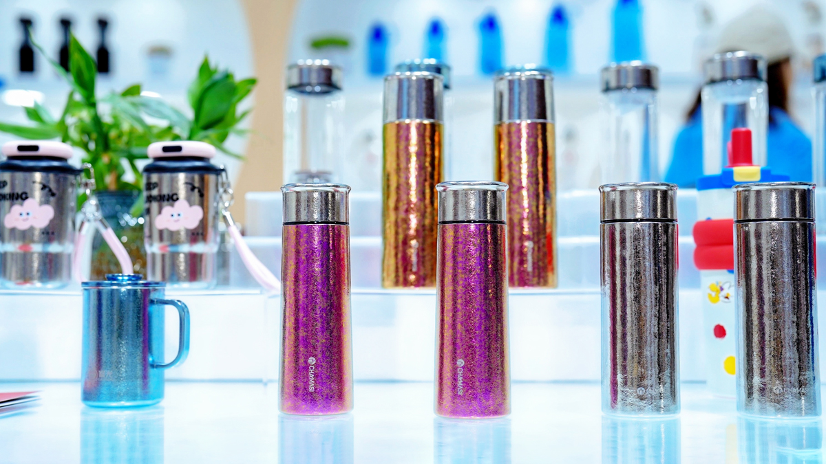 有温度,更有“钛”度!富光钛杯闪耀深圳礼品展 有温度,更有“钛”度!富光钛杯闪耀深圳礼品展