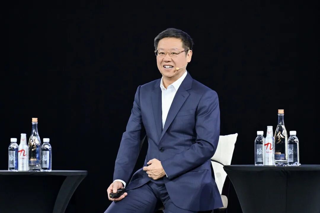 热度再攀新高!吴向东直播分享万商联盟“我们的200天” 热度再攀新高!吴向东直播分享万商联盟“我们的200天”