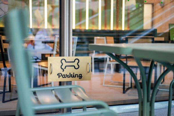 Shake Shack北京大融城店开业,以科技美学打造社区灵感"食"光 Shake Shack北京大融城店开业,以科技美学打造社区灵感"食"光