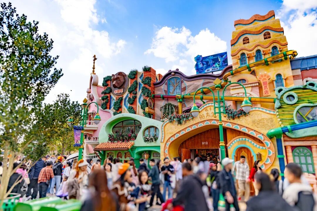 “疯狂动物城”开幕两周年持续焕新，双倍精彩再掀沉浸式体验热潮