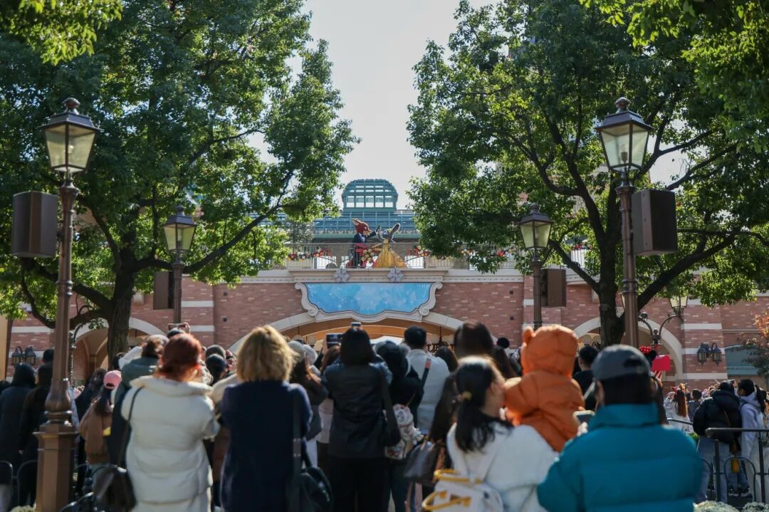 “疯狂动物城”开幕两周年持续焕新，双倍精彩再掀沉浸式体验热潮