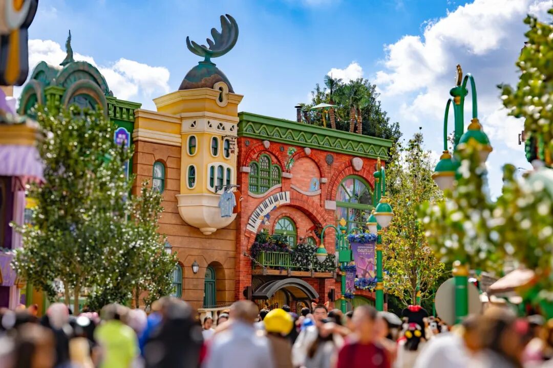 “疯狂动物城”开幕两周年持续焕新，双倍精彩再掀沉浸式体验热潮