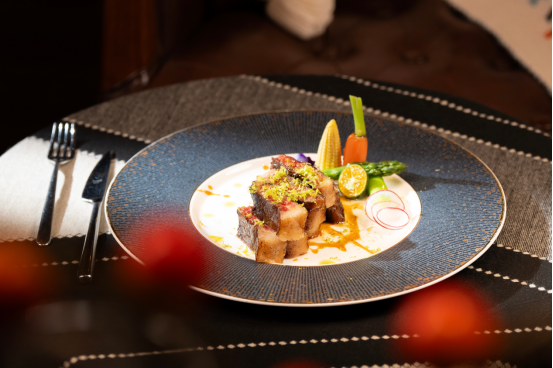 风味口感技术突破与道地食材融合创新，以贵旅精神造贵州牛排