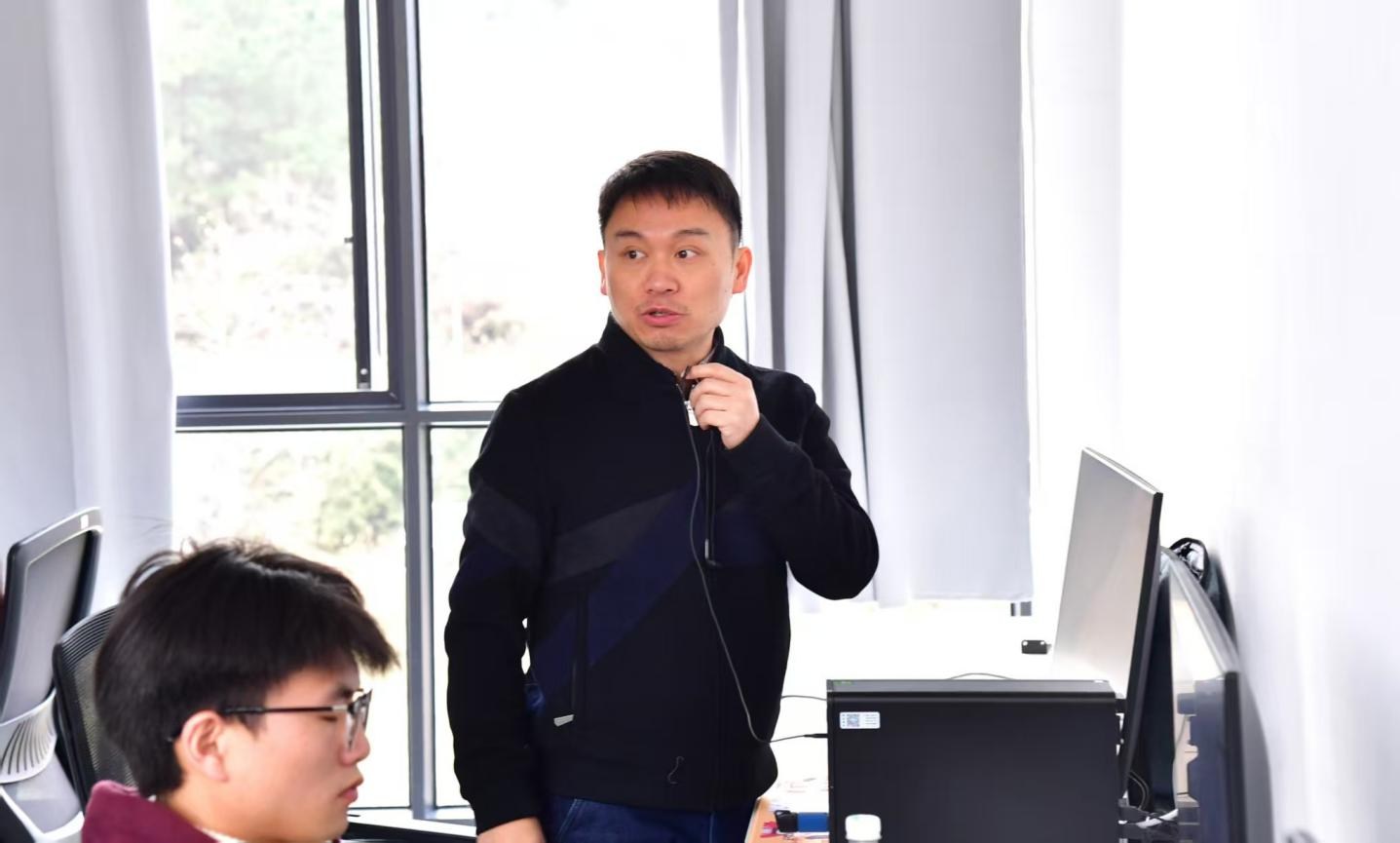 数据标注员培训开班 为产业发展注入“精准动力”