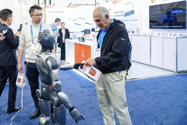 CES 2026----众擎T800首次亮相，以具身智能实力赋能全球产业升级