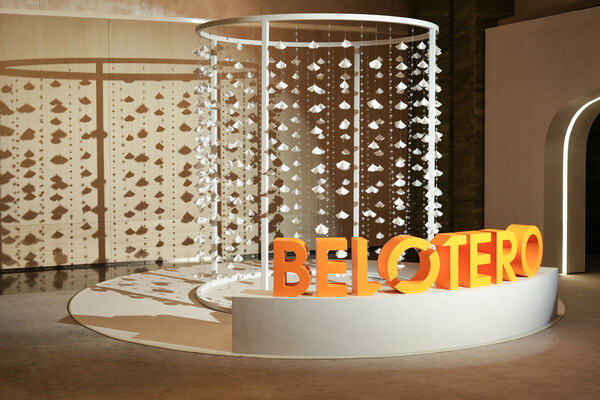 以仿生技术重塑面部填充，引领自然美学新篇章