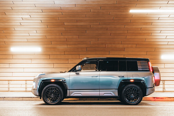 成都金融城英迪格酒店携手仰望汽车