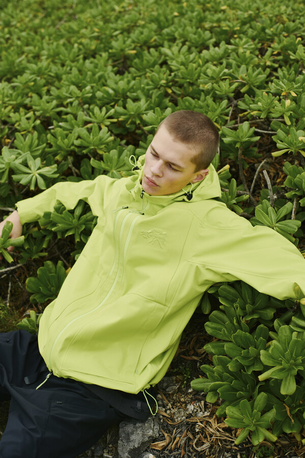 跃然山行 生动再出发 | ECCO x White Mountaineering联名系列全新上市 跃然山行 生动再出发 | ECCO x White Mountaineering联名系列全新上市